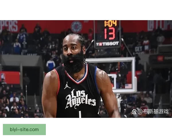 詹姆斯再现哈登三分尴尬 十投全失创NBA新纪录