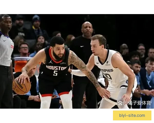 灰熊球员克拉克遭刑事调查拘留赛季伤情成关注焦点